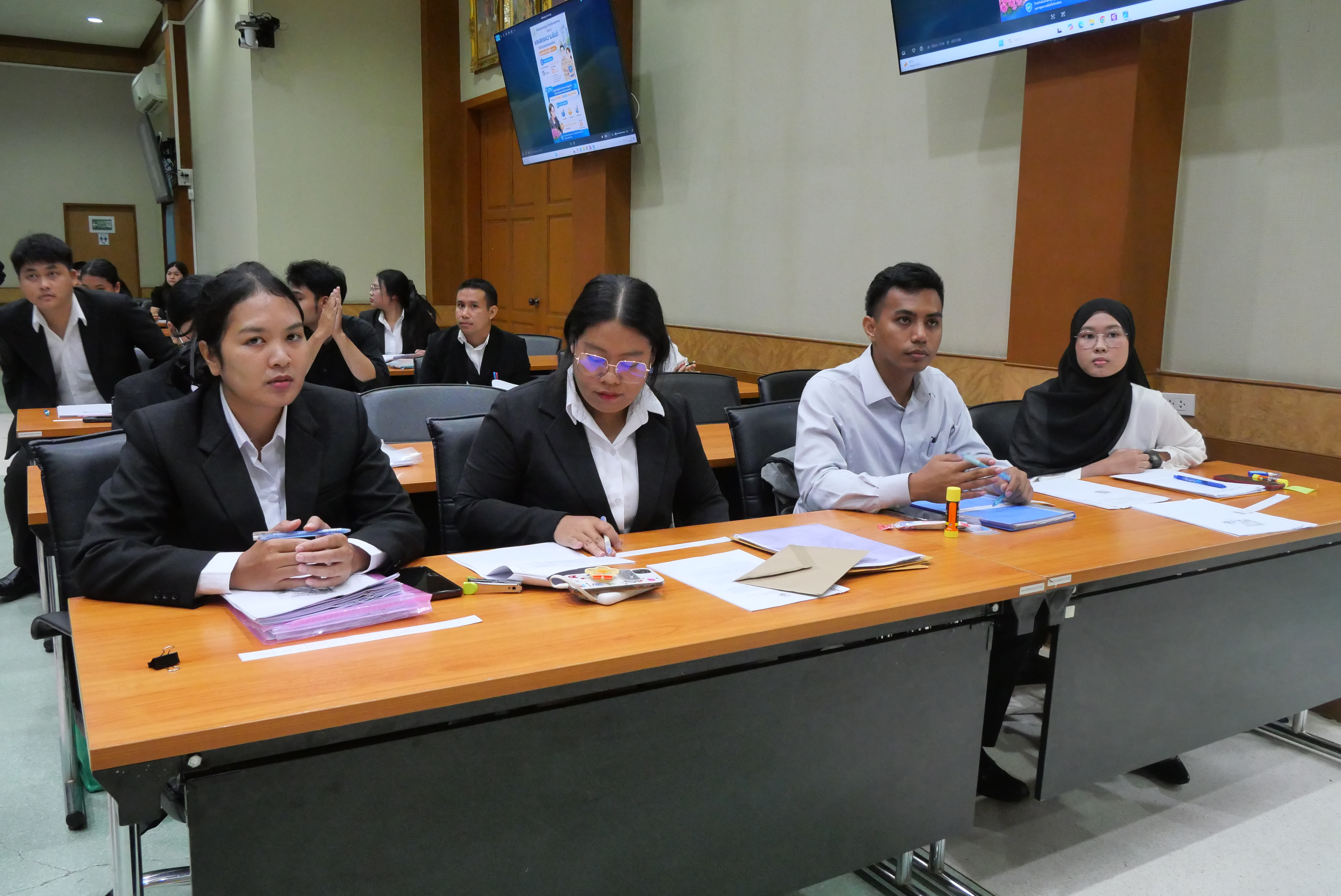 title - ส.ป.ก. รับรายงานตัวเพื่อบรรจุและแต่งตั้งเป็นข้าราชการพลเรือนสามัญ